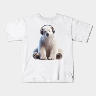 Polar bear listening to music Kids T-Shirt